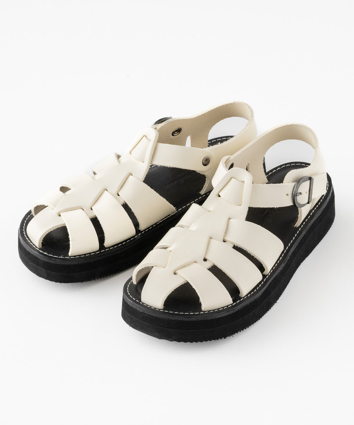 OH023 010 Off White